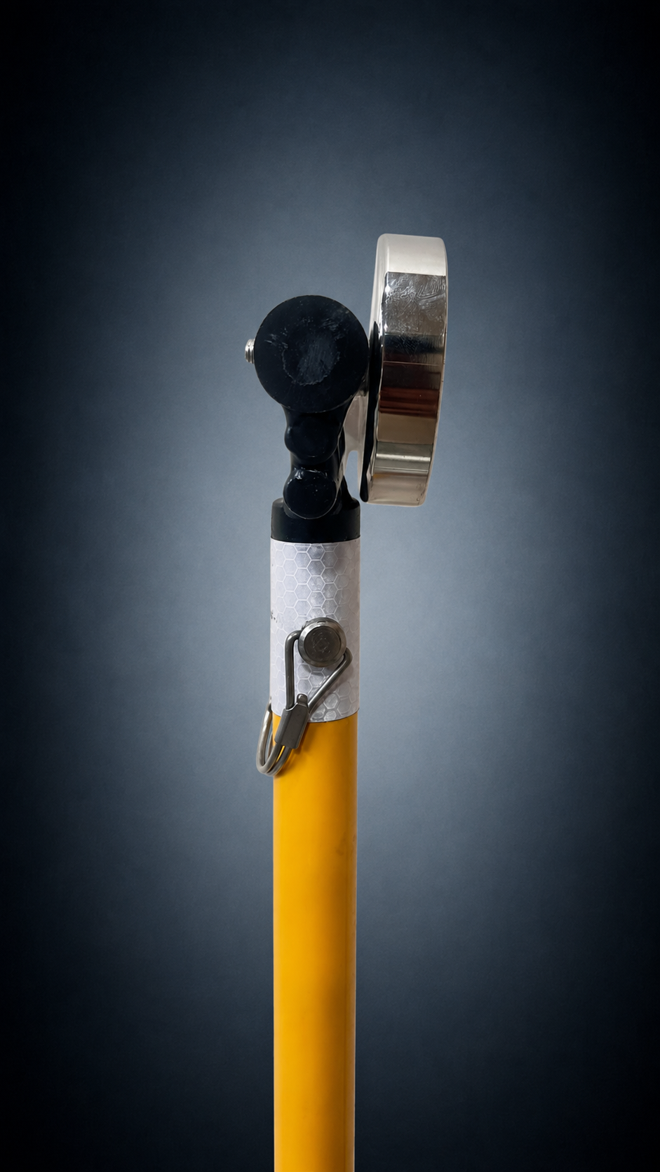 PSC Load-It MagHead side profile representing swivel articulation and operator angle change
